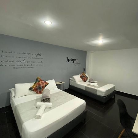 Hotel Aura Medellin Ngoại thất bức ảnh