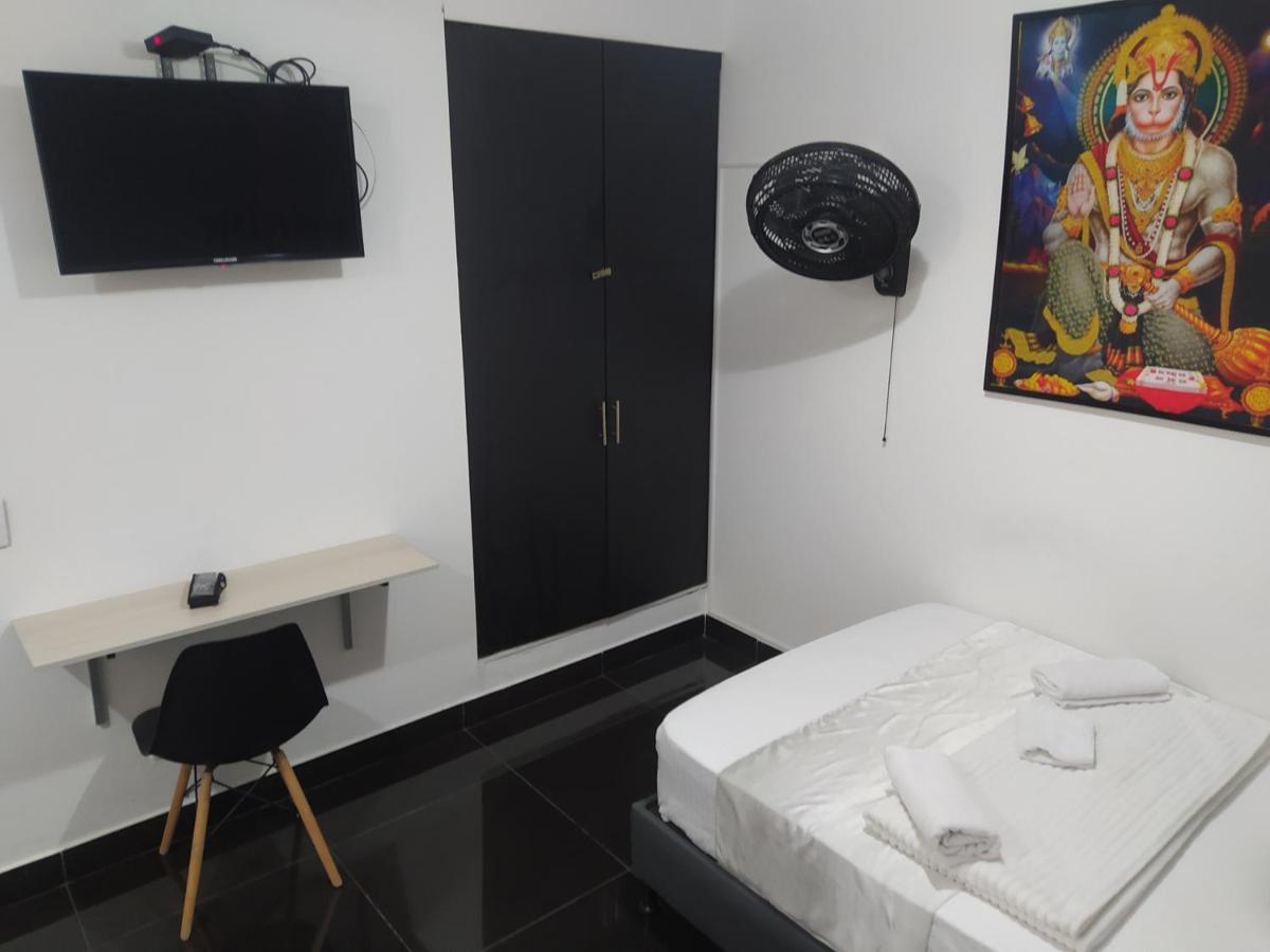 Hotel Aura Medellin Ngoại thất bức ảnh