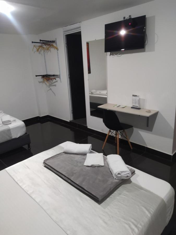 Hotel Aura Medellin Ngoại thất bức ảnh