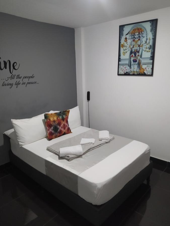 Hotel Aura Medellin Ngoại thất bức ảnh